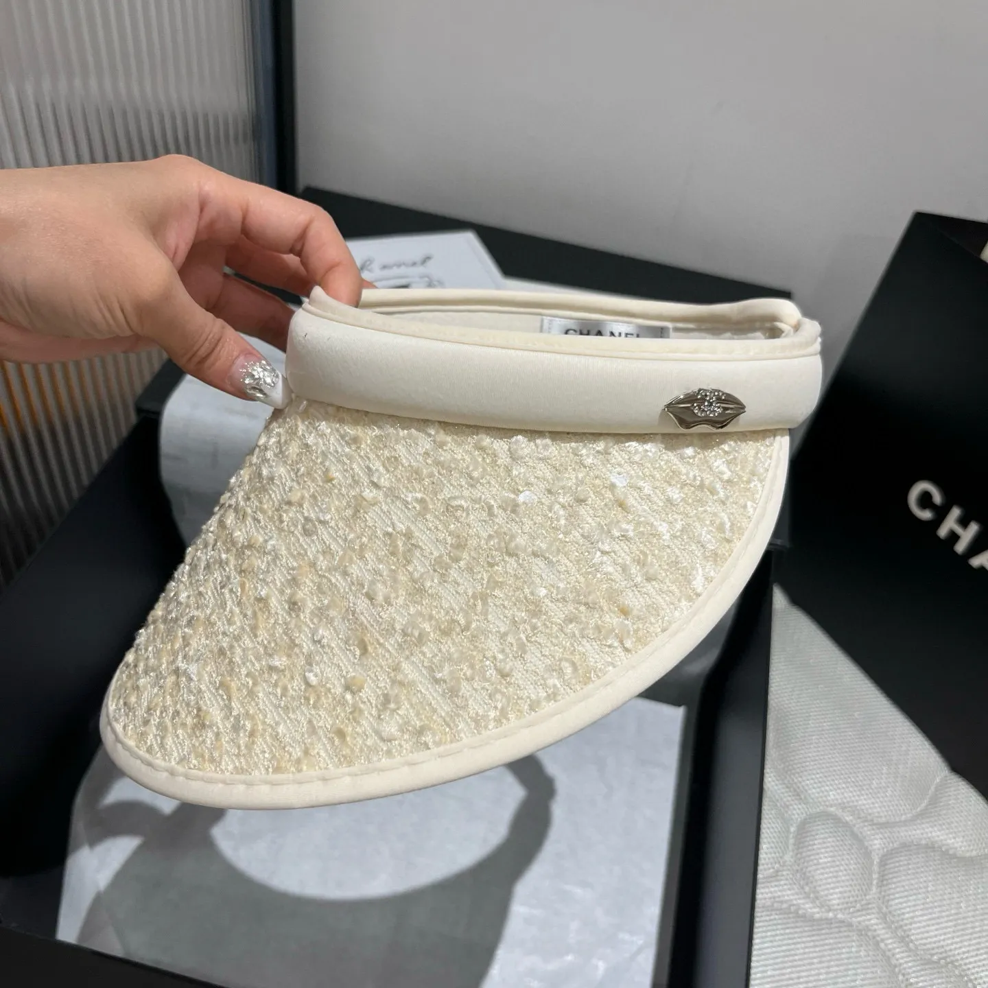 💰90¥ Chanel sequin headband, sun hat