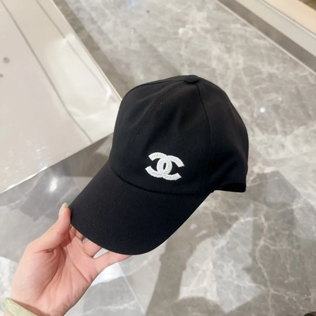 💰90 CHANEL new baseball cap, classic and simple, fashionable and casual design
