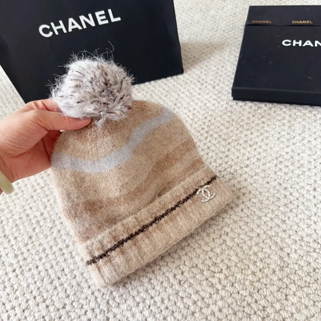 💰60 Chanel official website releases CHANEL small and popular knitted hat! Xiaohongshu’s new product is released, it’s so 🉑️, high-elastic fabric, classic colors, same style for men and women.
