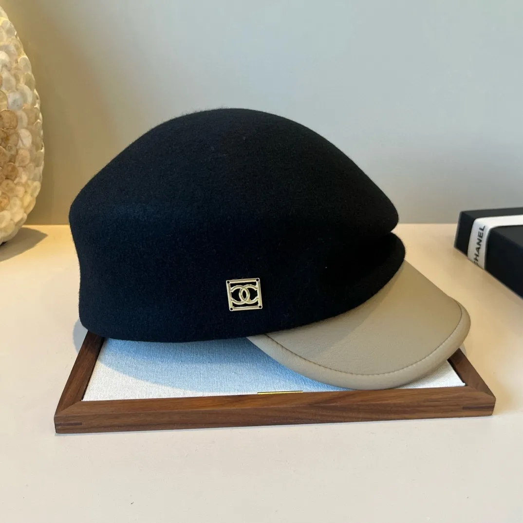 💰180¥ Chanel wool peaked military cap, washed leather brim, high-end color matching, 100% wool🦙, head circumference 57cm adjustable