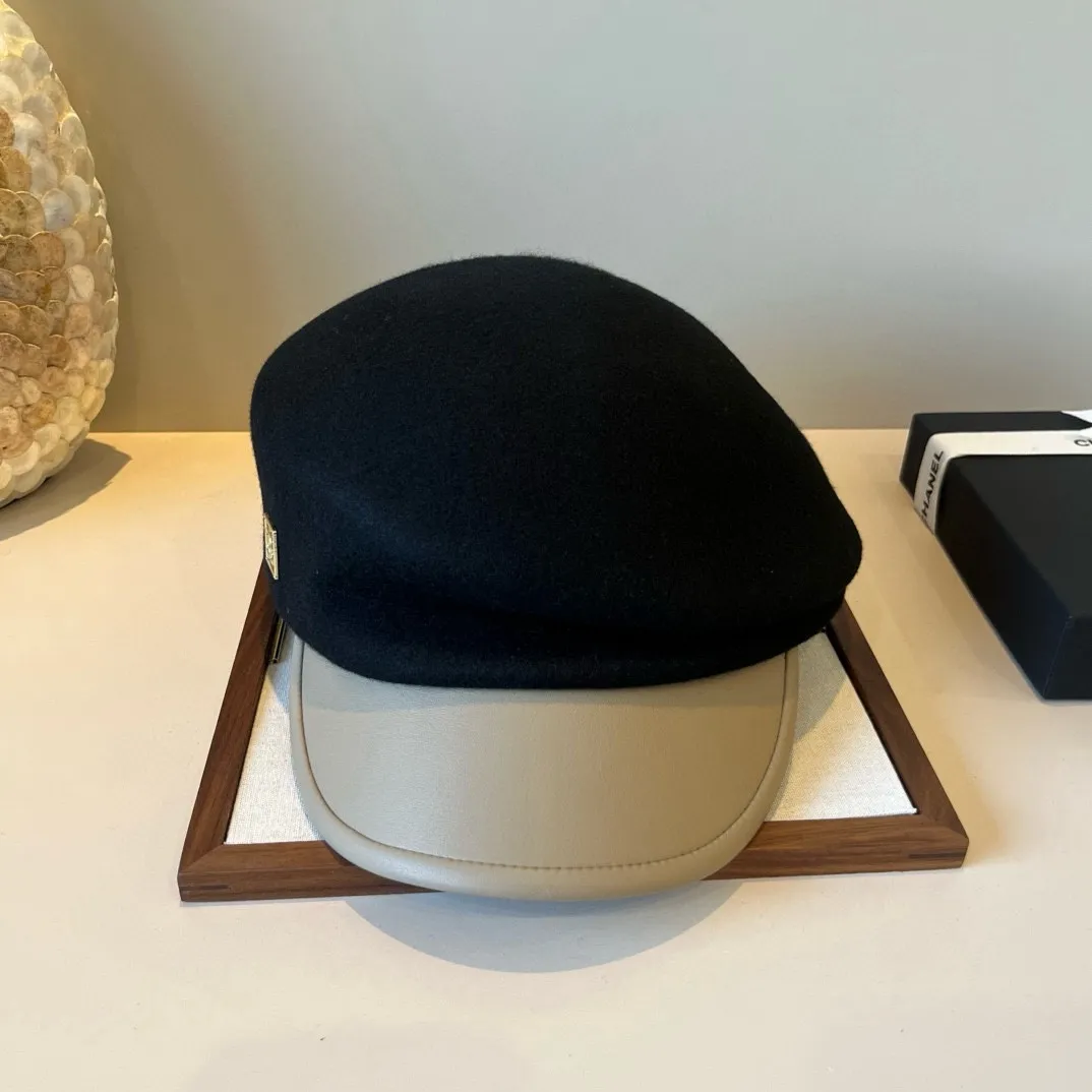 💰180¥ Chanel wool peaked military cap, washed leather brim, high-end color matching, 100% wool🦙, head circumference 57cm adjustable