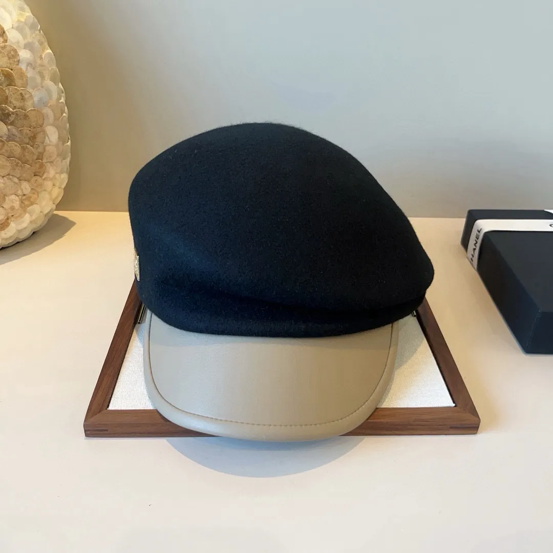 💰180¥ Chanel wool peaked military cap, washed leather brim, high-end color matching, 100% wool🦙, head circumference 57cm adjustable