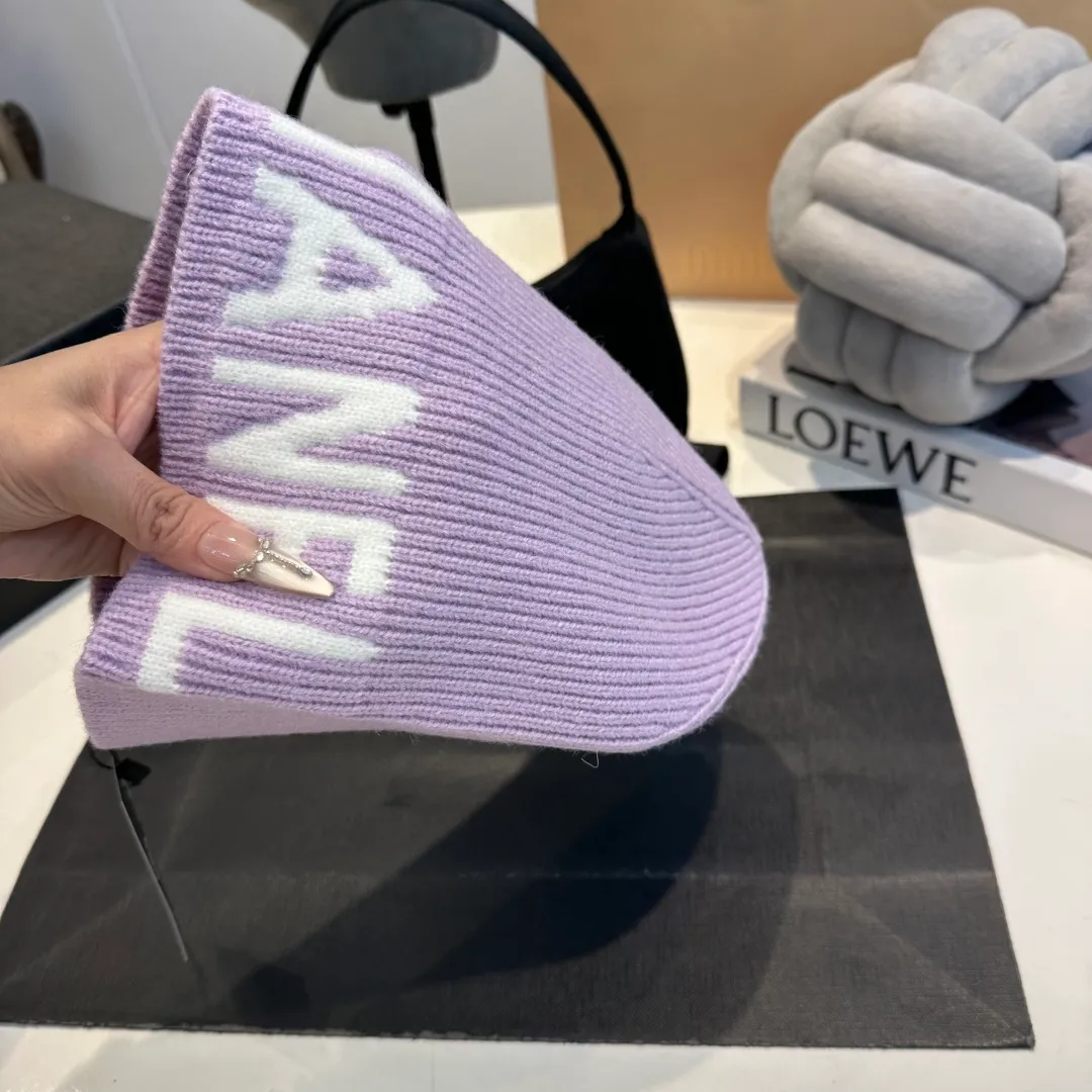 P70 2025 Official Chanel Chanel Autumn and Winter Beanie Recommended by Internet Celebrity Fashion Bloggers, Xiaohongshu Popular Style, Knitted Beanie with Super Soft and Comfortable Feel, Excellent Elasticity!