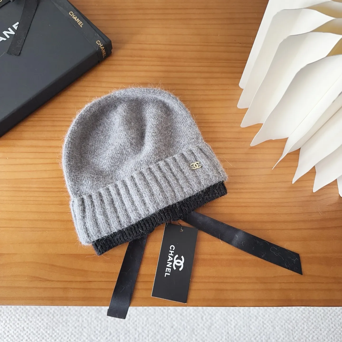 💰84 Chanel official website releases CHANEL small and popular knitted hat! Xiaohongshu’s new product is released, it’s so 🉑️, high-elastic fabric, classic colors, same style for men and women.