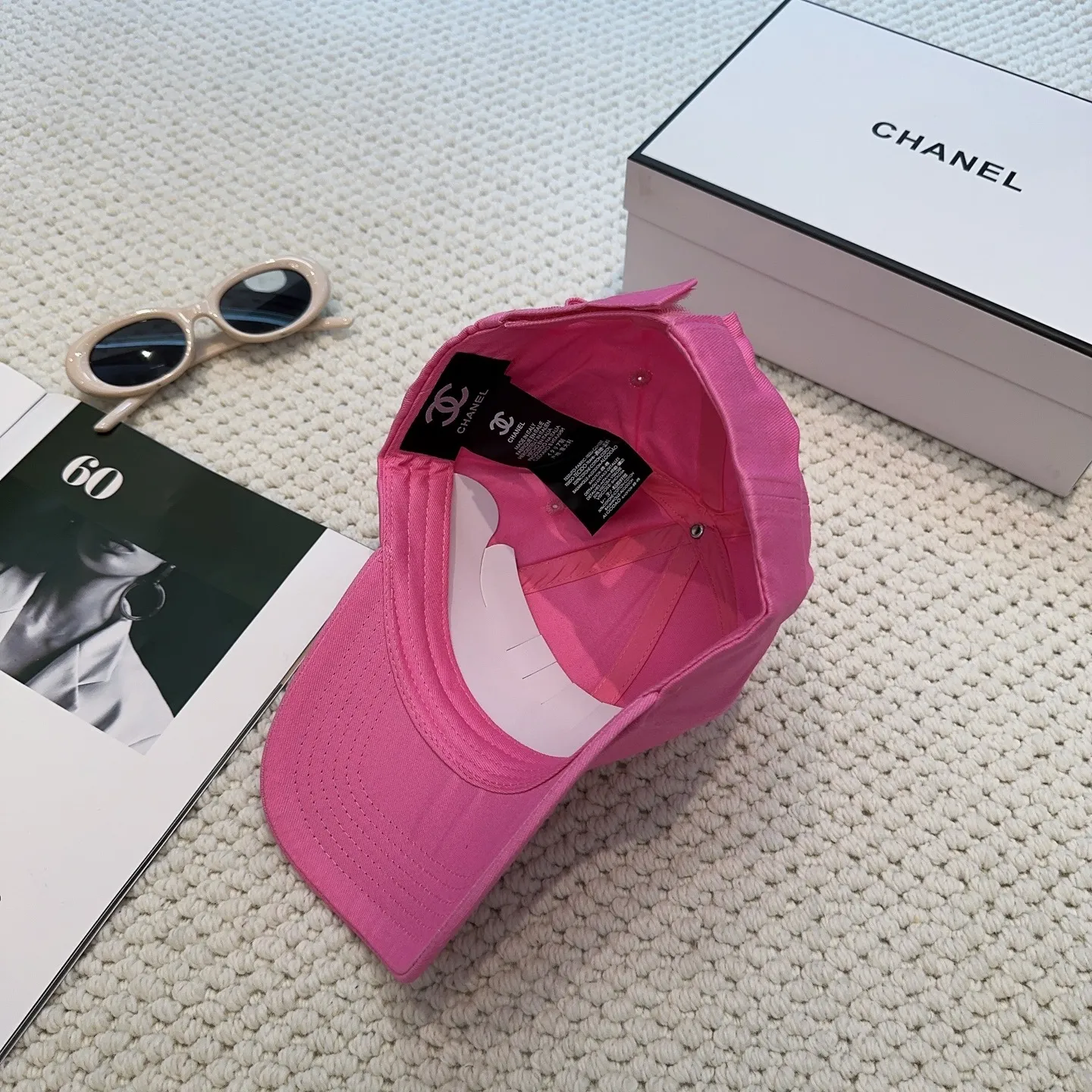 P66 CHANEL Chanel] New simple embroidered logo baseball cap🧢New model shipped, big brand style is super easy to match, hurry up and get it