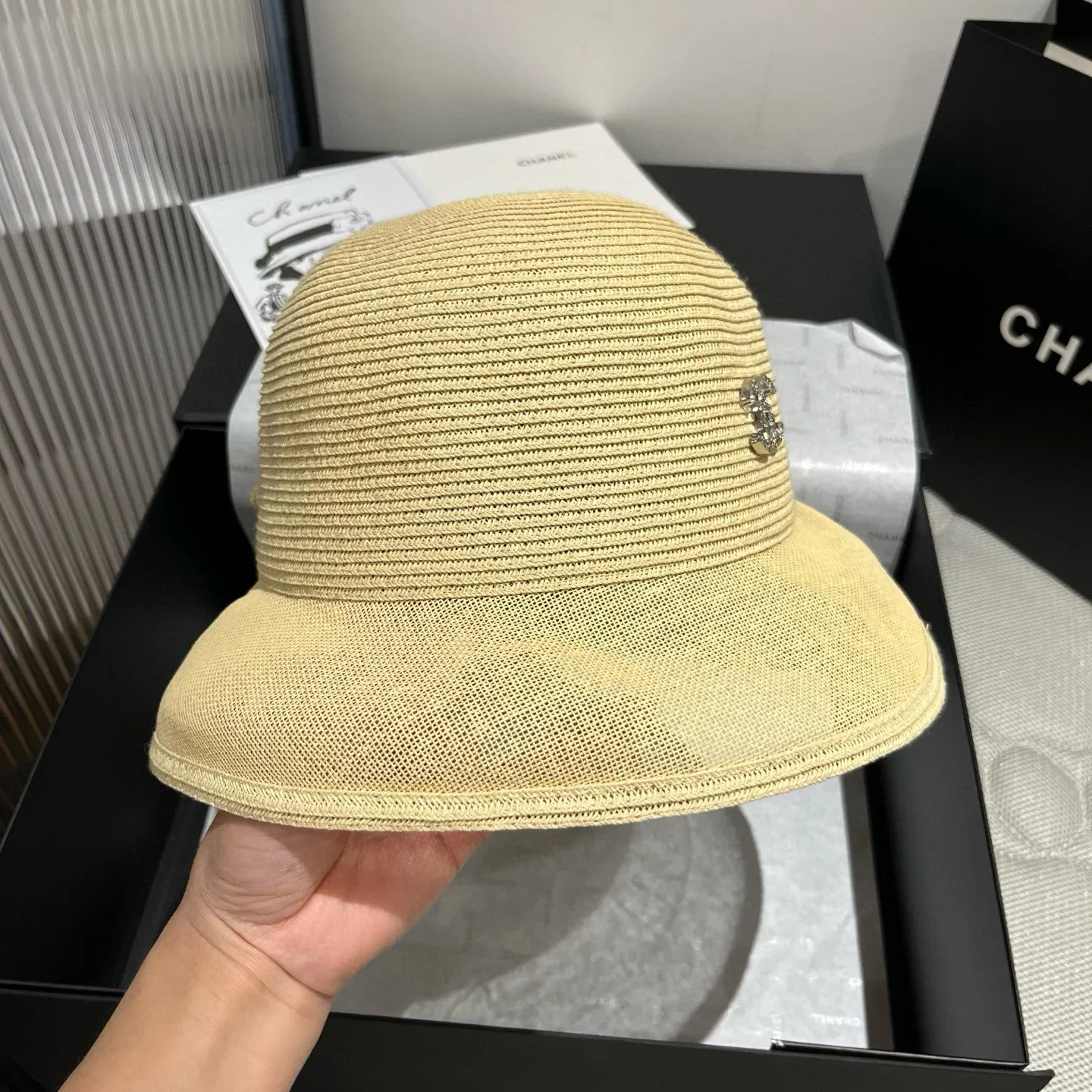 💰140¥ Chanel straw hat, advanced customization, head circumference 57cm.