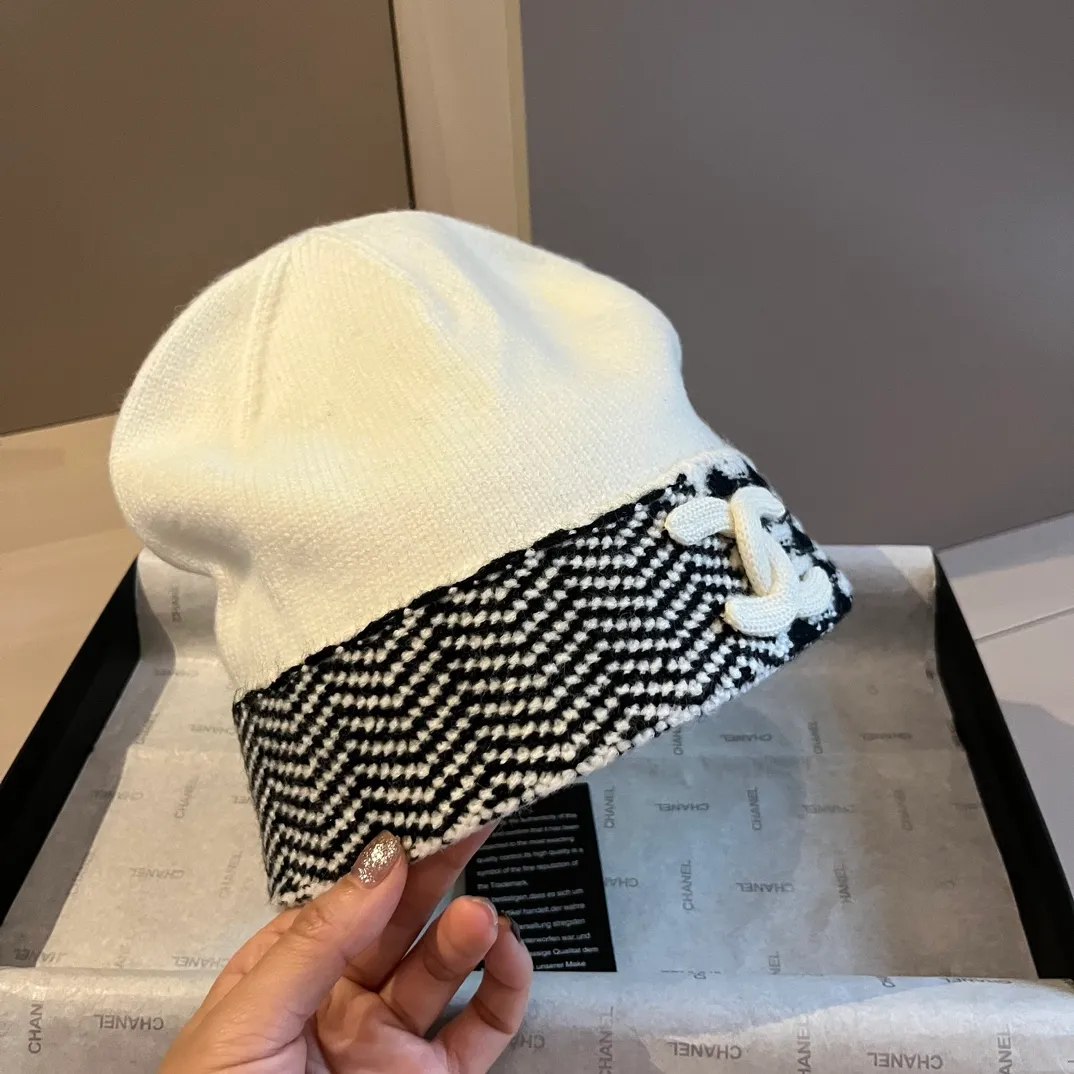 💰90¥ Chanel knitted beanie
