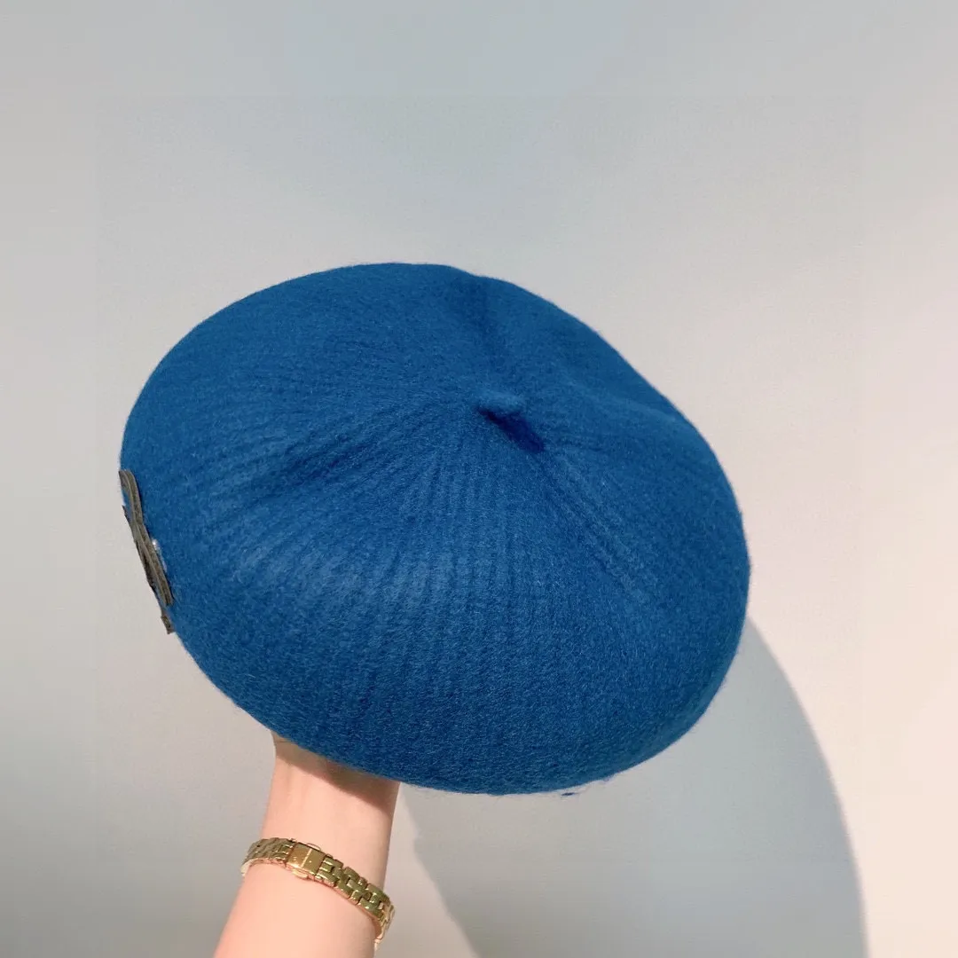 Special batch of 60 Chanel wool berets, 100% wool fabric, new autumn and winter berets, head circumference 57cm adjustable