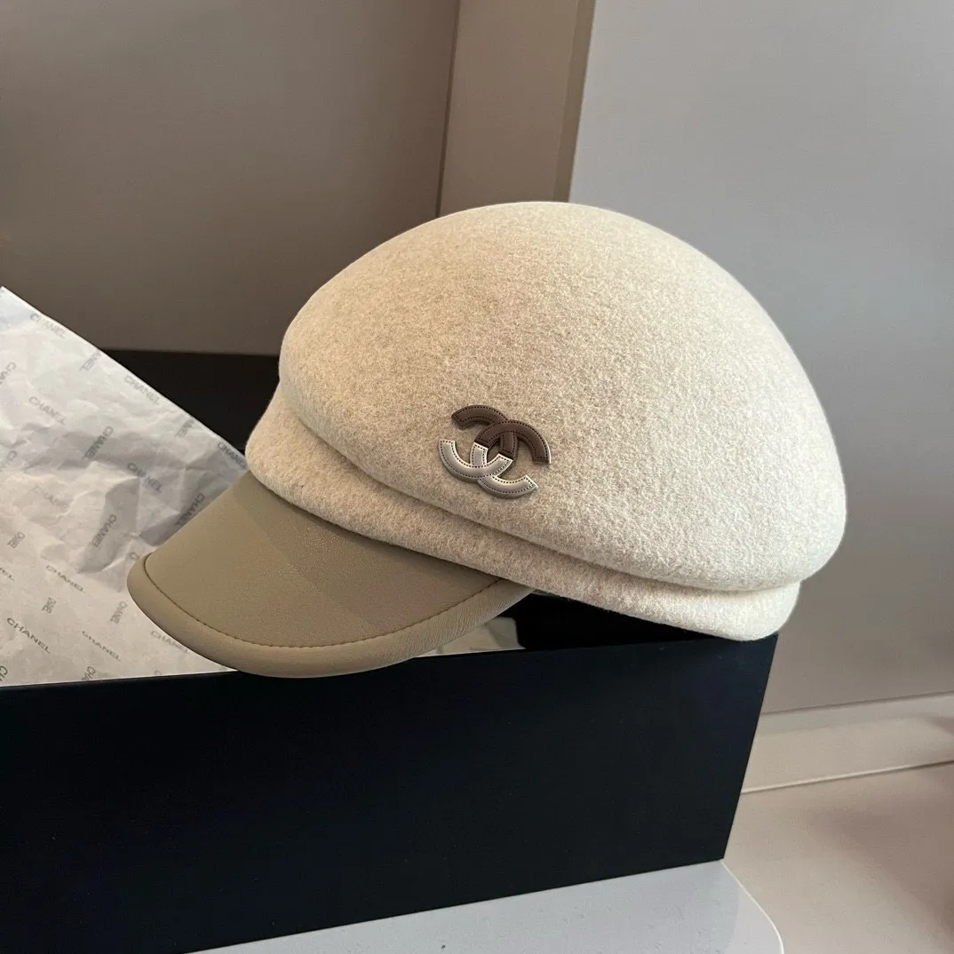 💰180¥ Chanel wool peaked military cap, washed leather brim, high-end color matching, 100% wool🦙, head circumference 57cm adjustable