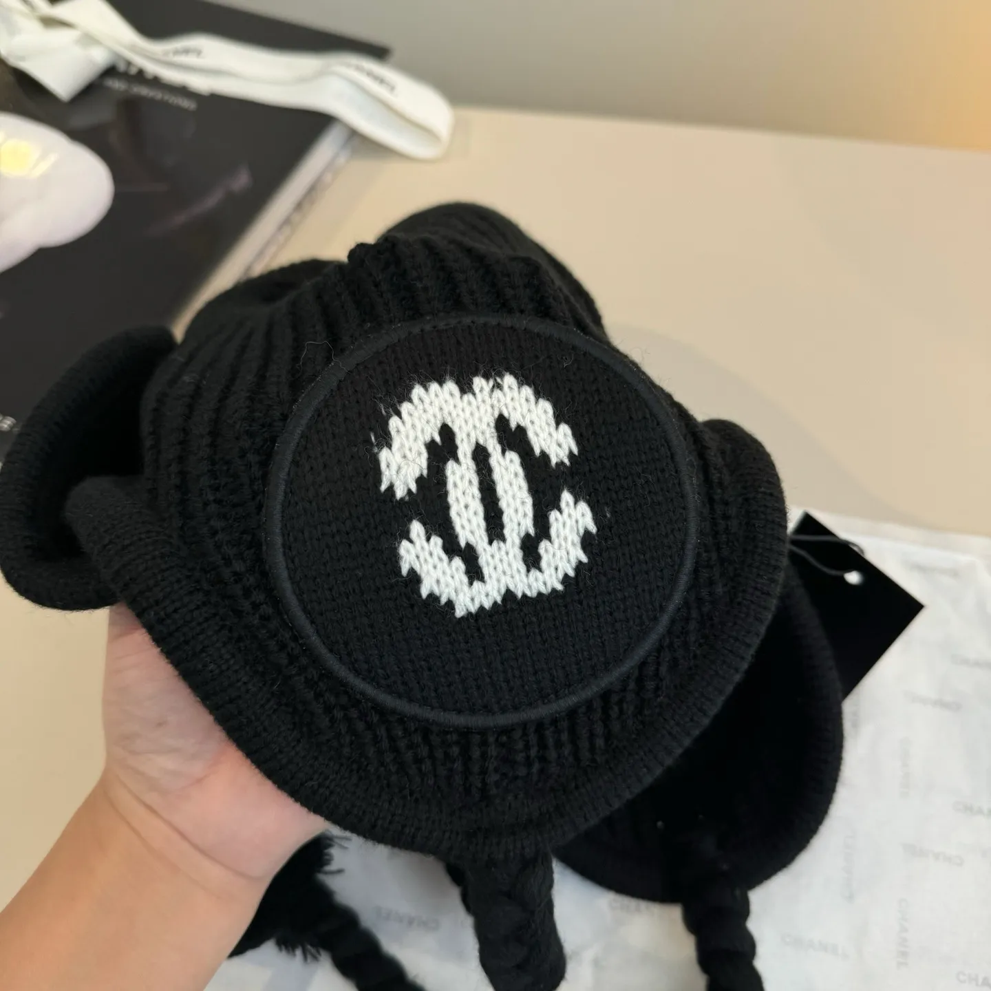 💰90¥ Chanel knitted beanie, ear protection hat