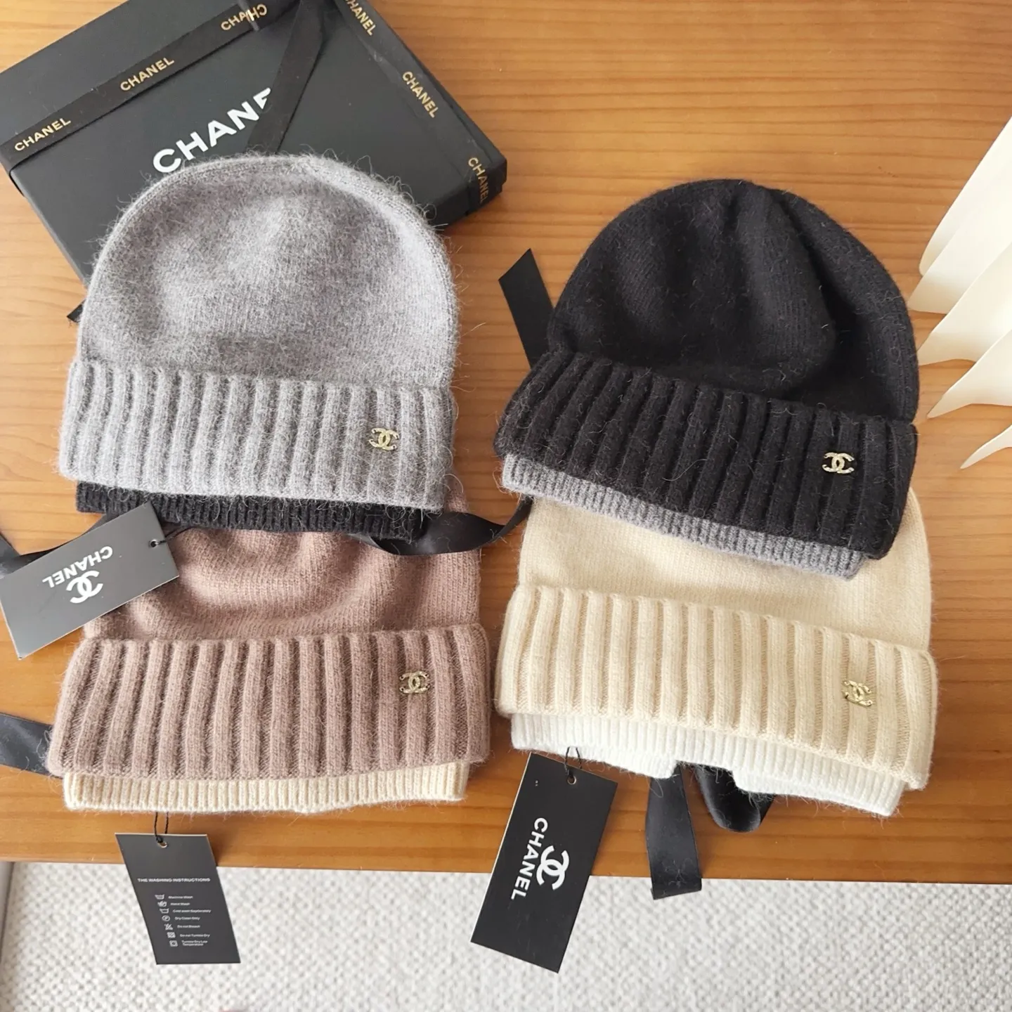 💰80 Chanel official website releases CHANEL small and popular knitted hat! Xiaohongshu’s new product is released, it’s so 🉑️, high-elastic fabric, classic colors, same style for men and women.