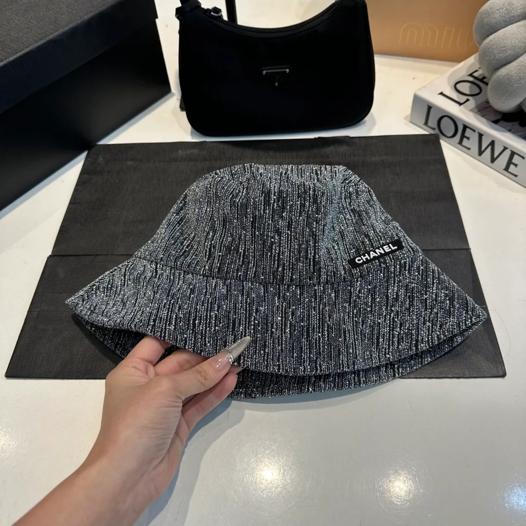 P60 Chanel large brim bucket hat, canvas hat, simple internet celebrity style, head circumference 57cm