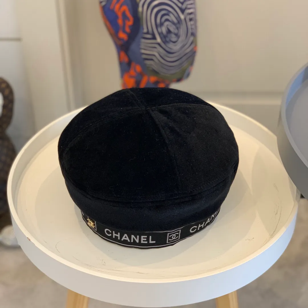 p90 Chanel Chanel's new beret, Mao Ni beret, satin lining, a must-have new style for autumn and winter clothing, head circumference 57cm
