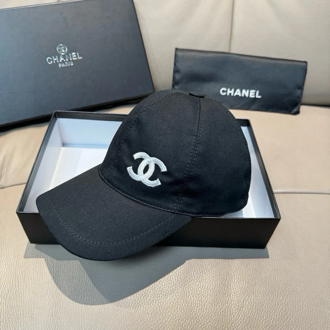 P90, new original baseball cap from Chanel counter, 1:1 mold customization, three-dimensional embroidery, exquisite and flawless! 100% pure cotton fabric, original factory quality, exclusive physical photography.