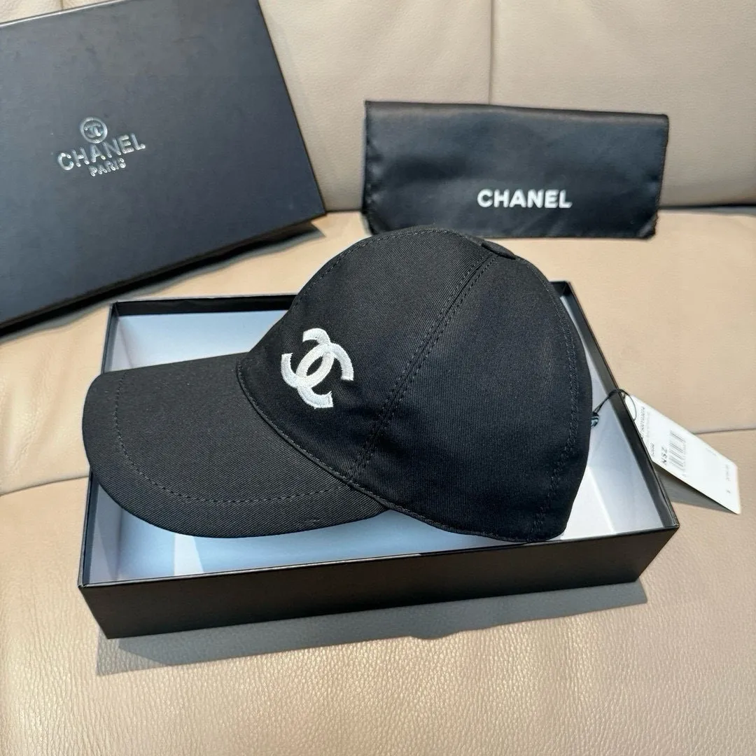 P90, new original baseball cap from Chanel counter, 1:1 mold customization, three-dimensional embroidery, exquisite and flawless! 100% pure cotton fabric, original factory quality, exclusive physical photography.