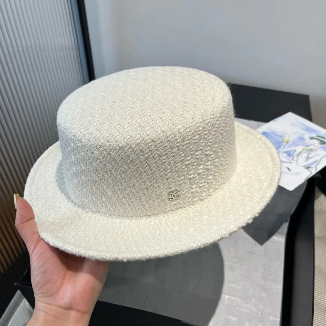 💰180¥ Chanel Chanel classic lady style flat top hat, head circumference 57cm