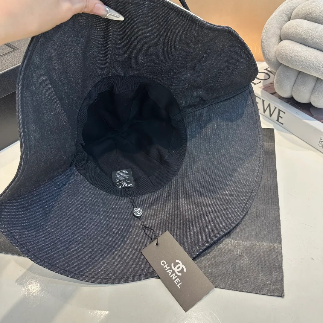 P80 Chanel second-hand large-brimmed fisherman's hat, linen and cotton breathable fisherman's hat, a must-have item for physical sun protection in summer. It's really good-looking🥰