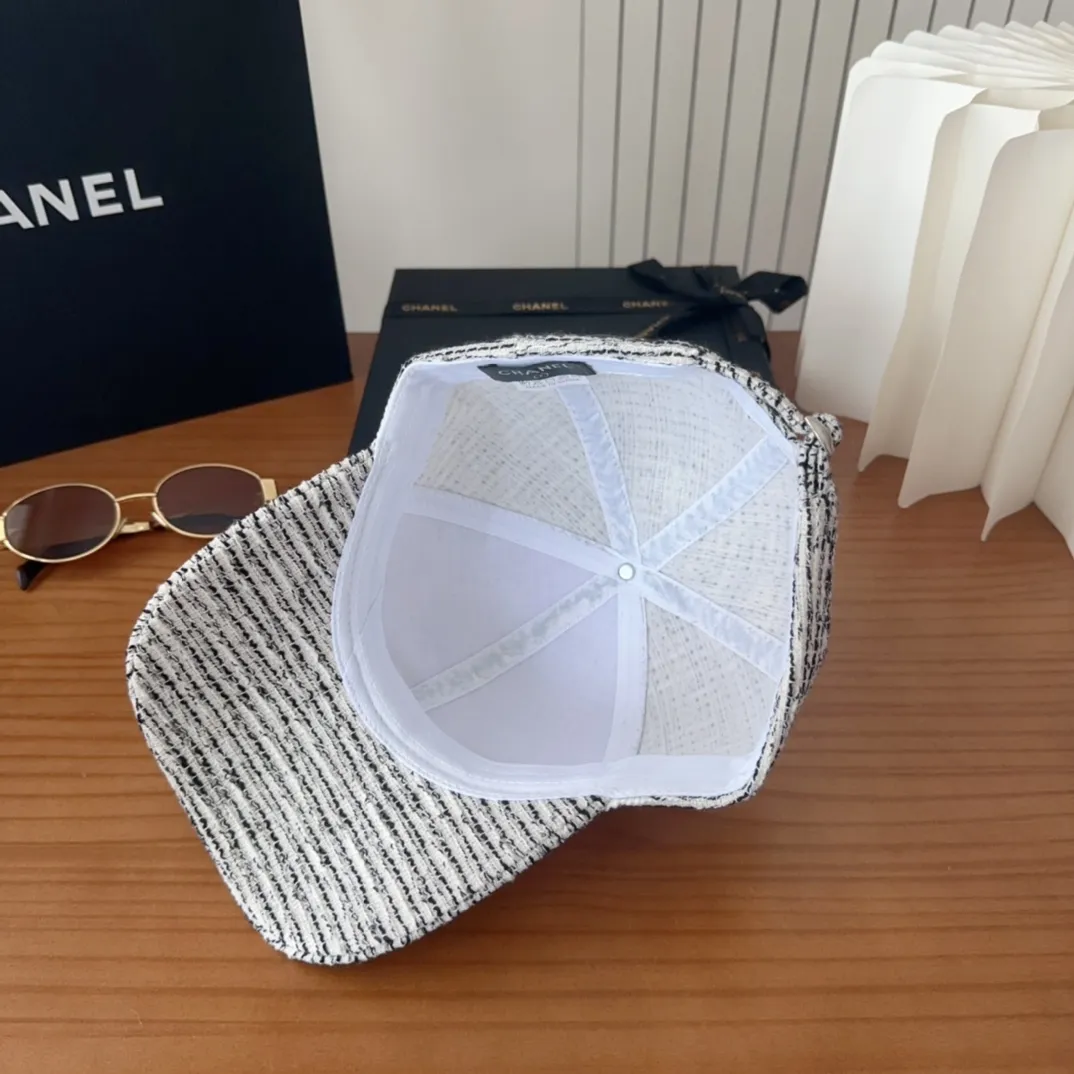 💰50 Chanel CHANEL new hard-top baseball cap, Xiaoxiang logo is classic and simple, fashionable and casual design, popular new product