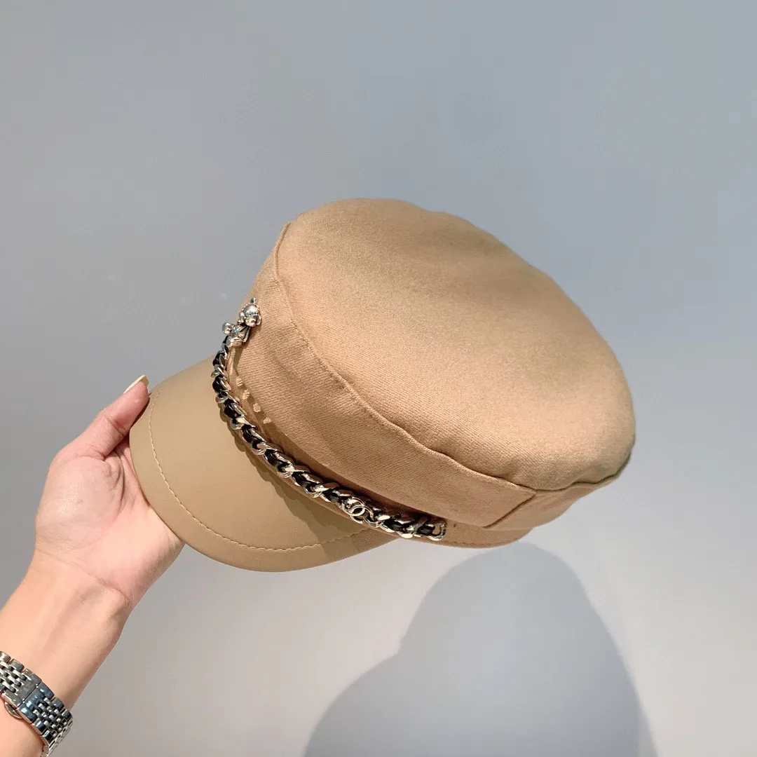 Running volume 50 Chanel Chanel 2021 new autumn duck bill military cap, wool 🦙 fabric, super correct design, a must-have for autumn and winter, running volume 3 colors, head circumference about 57cm