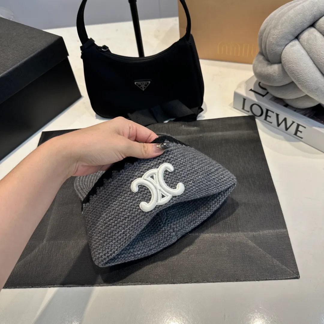 P50 Cha.nel Chanel knitted beanie