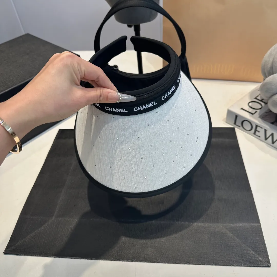 P56 Chanel light luxury celebrity style empty top hat and little fairy headband with empty top! Breathable and not stuffy…a must-have for summer