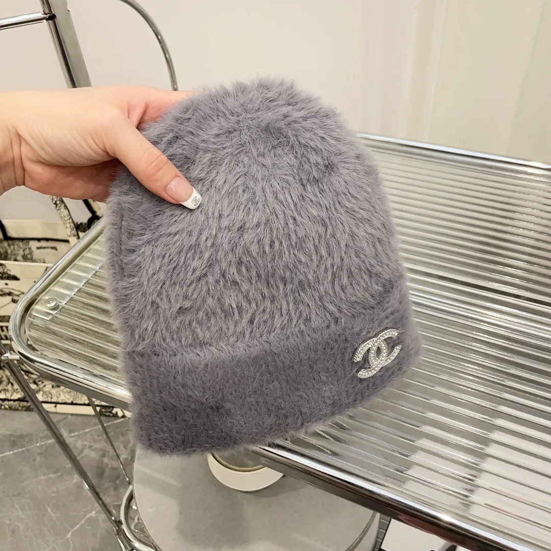 P56 CHANEL Chanel autumn and winter waterproof mink knitted cold hat Fairy gentle and sweet knitted wool hat Fried chicken soft and smooth fabric, great elasticity, super beautiful