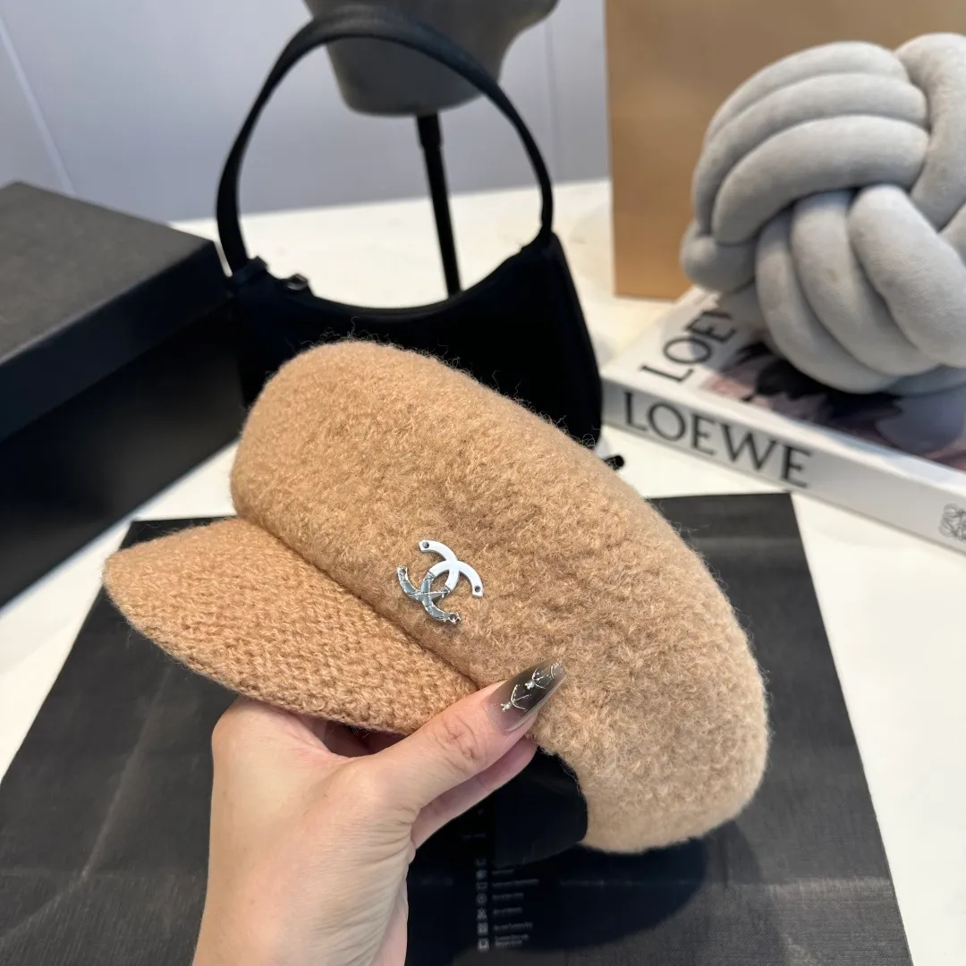 P80 Chanel Chanel retro Japanese milk silk octagonal hat women's versatile hollow fashion face-showing short-brimmed British pumpkin hat summer