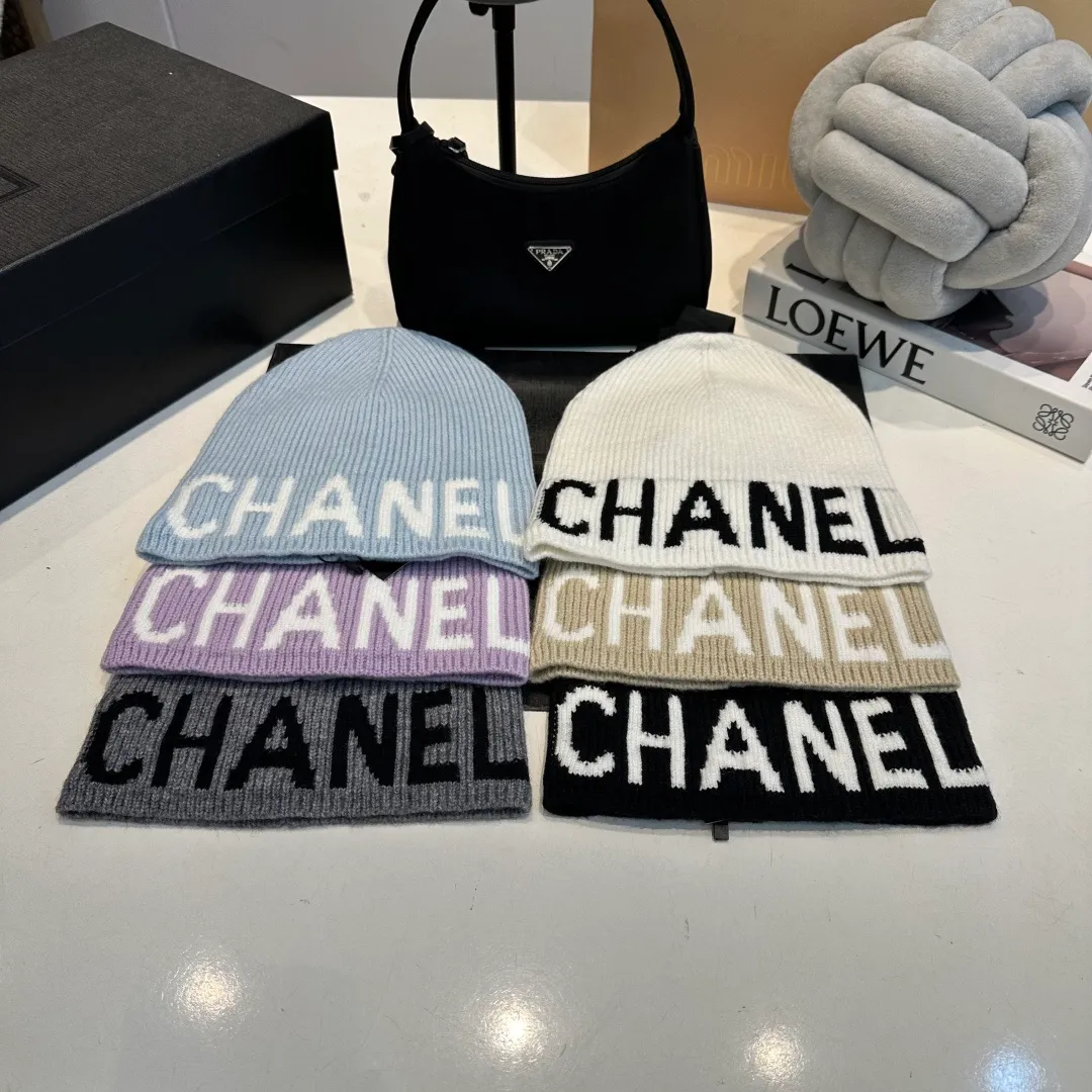 P70 2025 Official Chanel Chanel Autumn and Winter Beanie Recommended by Internet Celebrity Fashion Bloggers, Xiaohongshu Popular Style, Knitted Beanie with Super Soft and Comfortable Feel, Excellent Elasticity!
