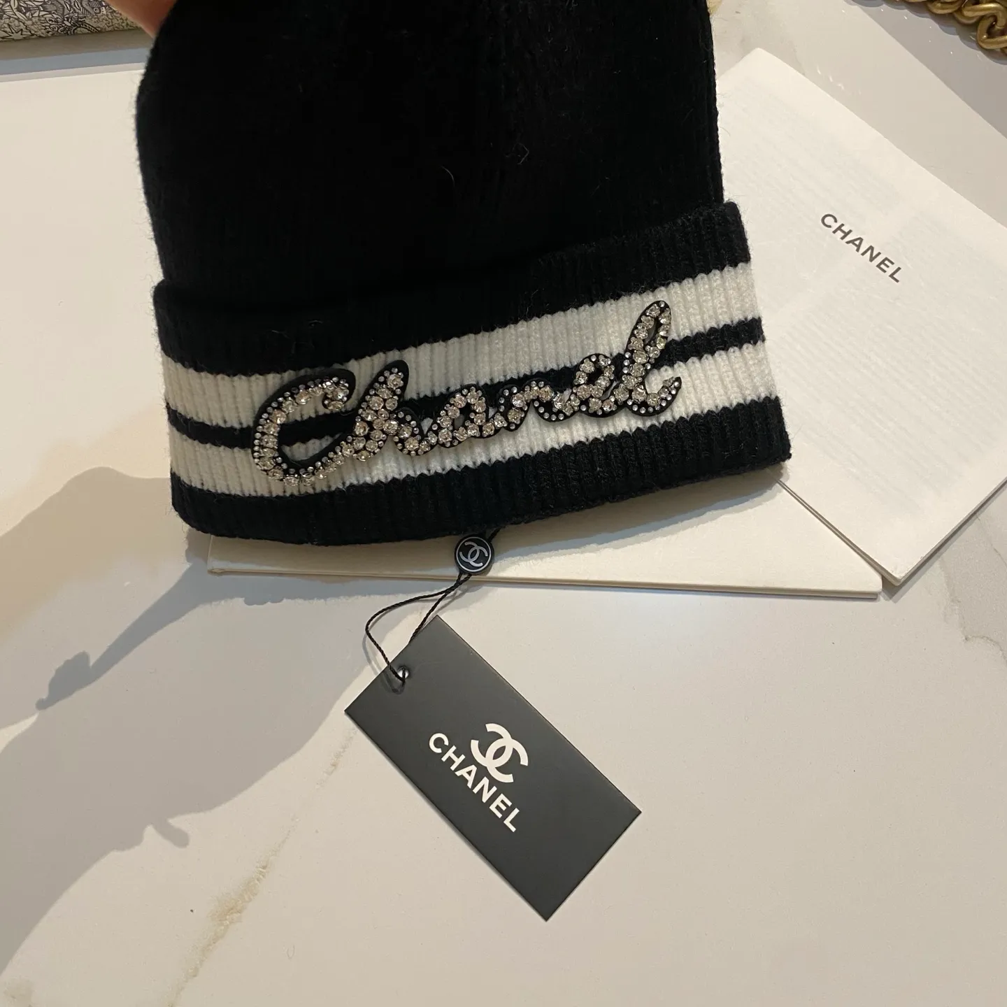 Chanel Chanel knitted hat classic black and white
