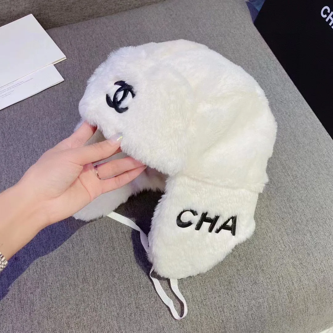 Running model 70¥ Chanel Chanel new autumn and winter ear protection hat, rabbit fur cold hat, official style