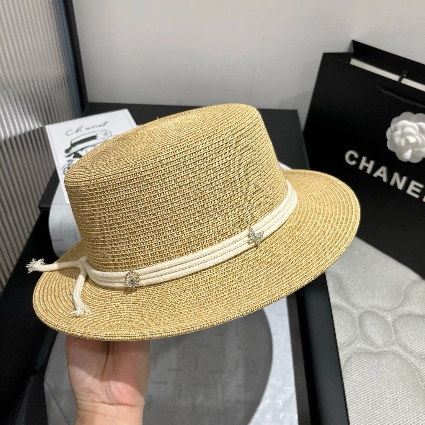 💰140¥ Chanel new flat top hat, head circumference 57cm