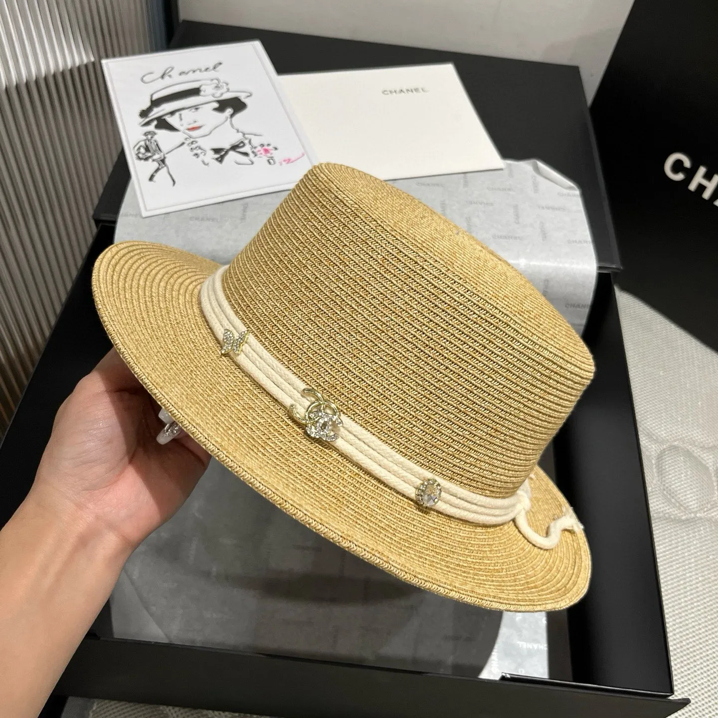 💰140¥ Chanel new flat top hat, head circumference 57cm