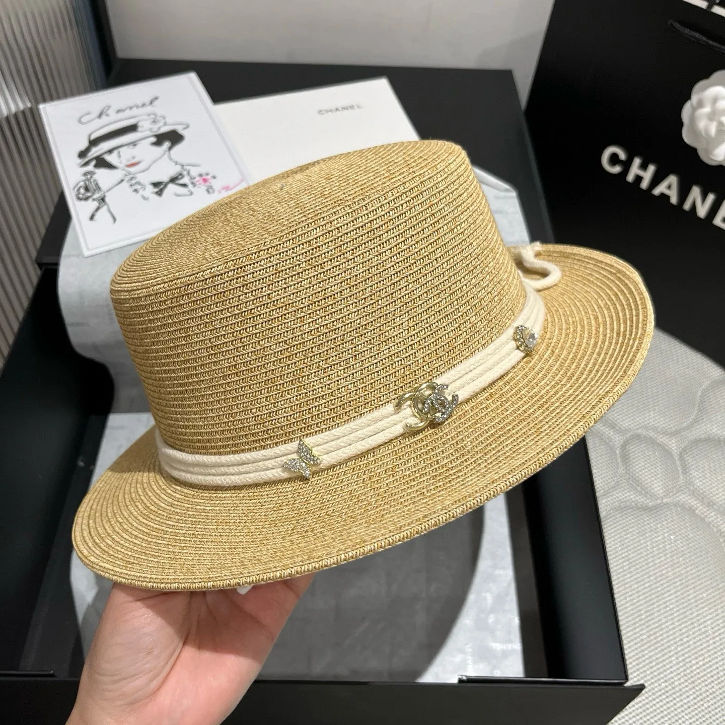 💰140¥ Chanel new flat top hat, head circumference 57cm