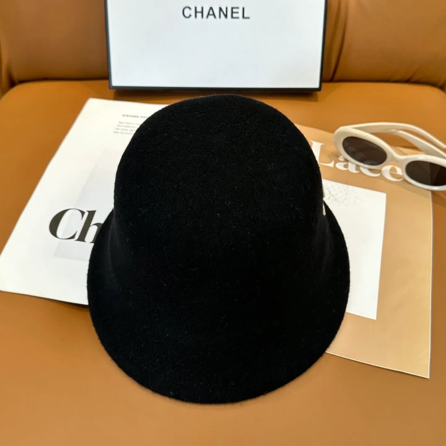 P76💛 Comes with dust bag [CHA Chanel] 2025 autumn and winter new style wool cashmere bucket hat, 🔆Quality goddess style ~ a must-have for going out on the street