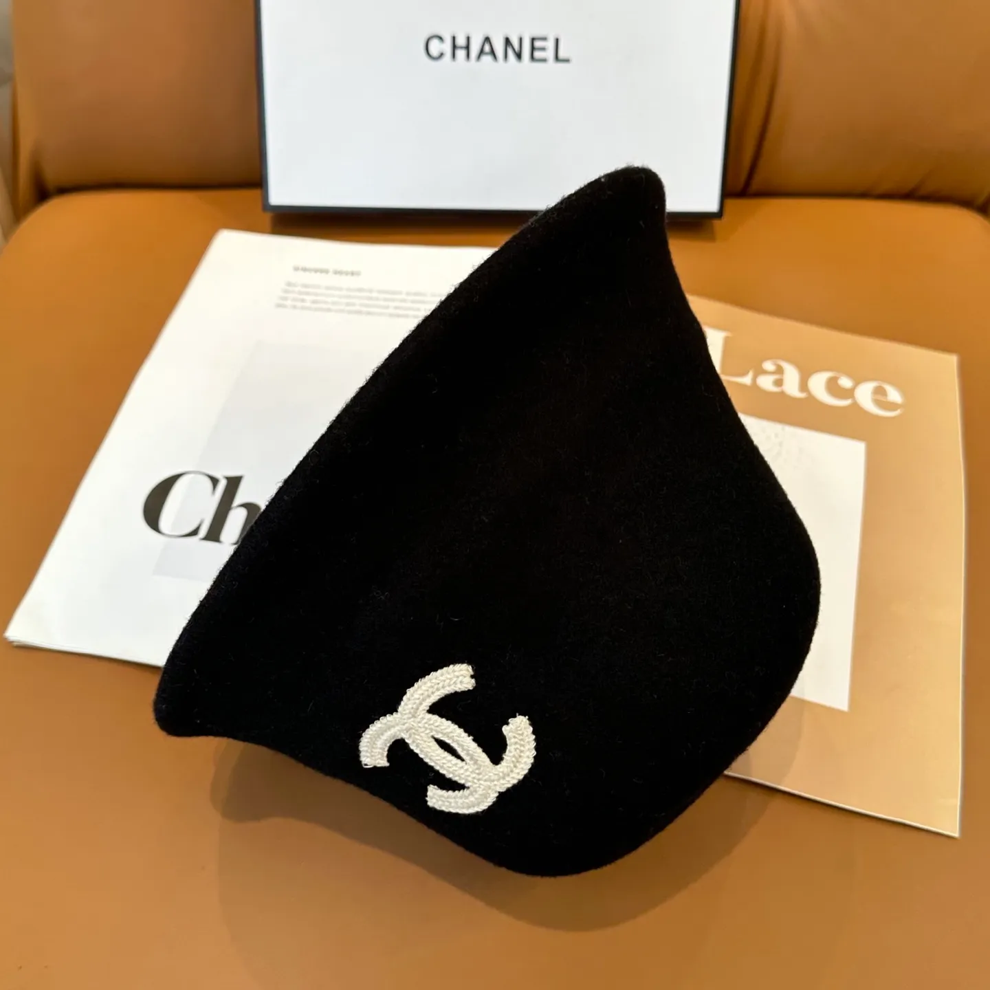 P76💛 Comes with dust bag [CHA Chanel] 2025 autumn and winter new style wool cashmere bucket hat, 🔆Quality goddess style ~ a must-have for going out on the street