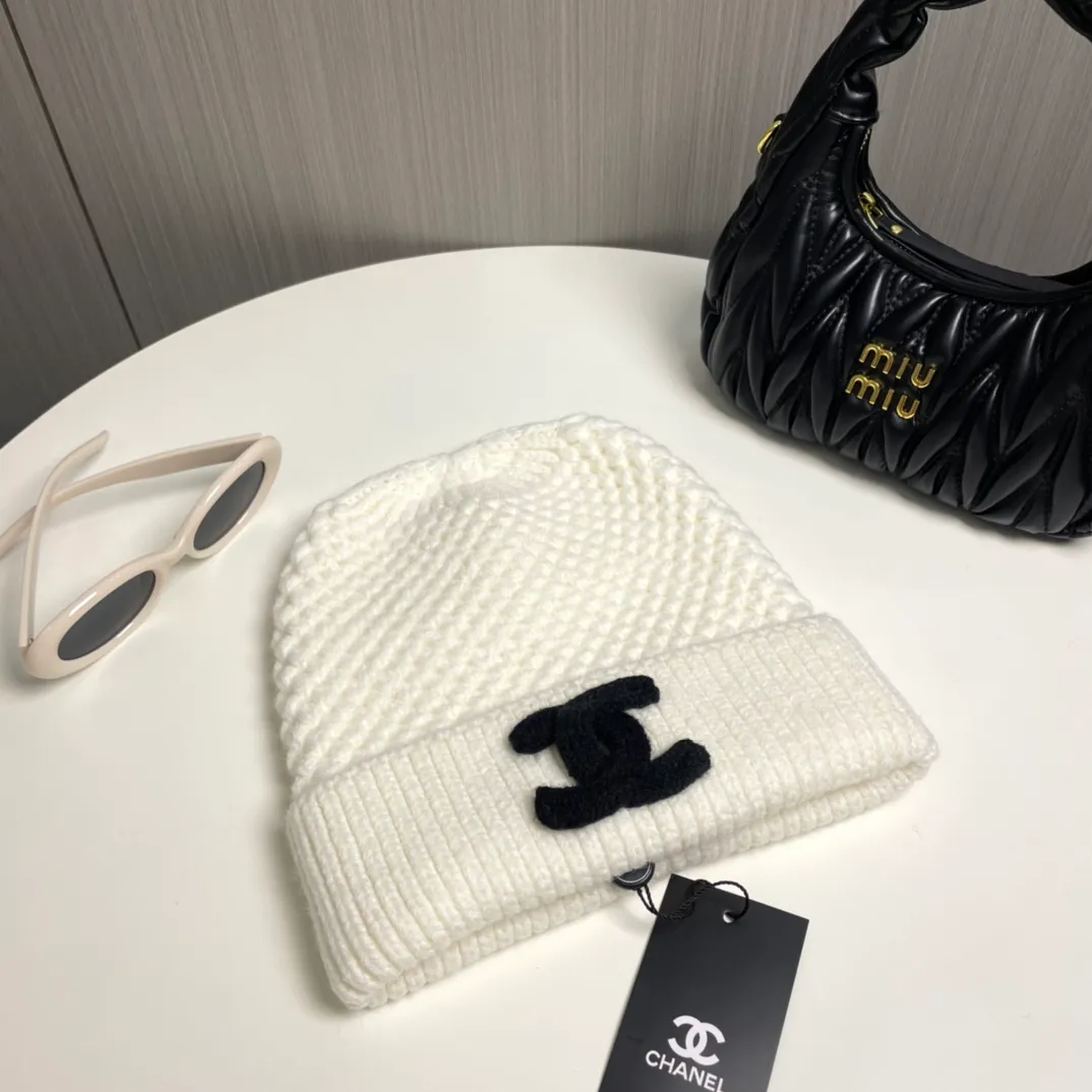 P70 [Chanel CHANEL] official website classic model, 70% wool, 30% rabbit fur knitted hat! Xiaohongshu, recommended by major internet celebrities! Thicker and warmer, fashionable and popular🌸First-class texture, the best brand for keeping warm in autumn and winter, order now, limited quantity available