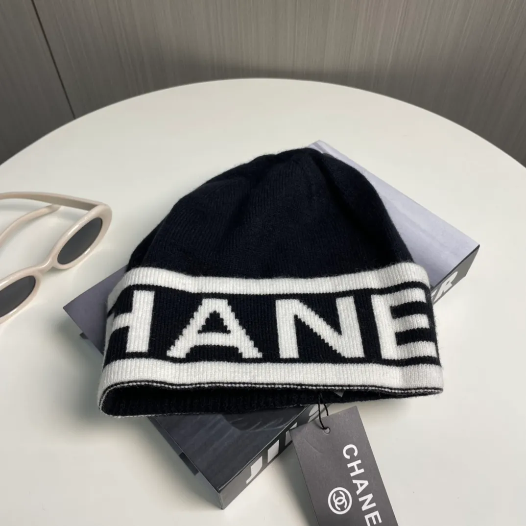 P60 comes with dust bag 🌺 [CHANEL] New wool knitted hat, Xiaohongshu, recommended by major Internet celebrities! Thicker and warmer, fashionable and popular🌸First-class texture, the best brand for keeping warm in autumn and winter, order now, limited quantity available