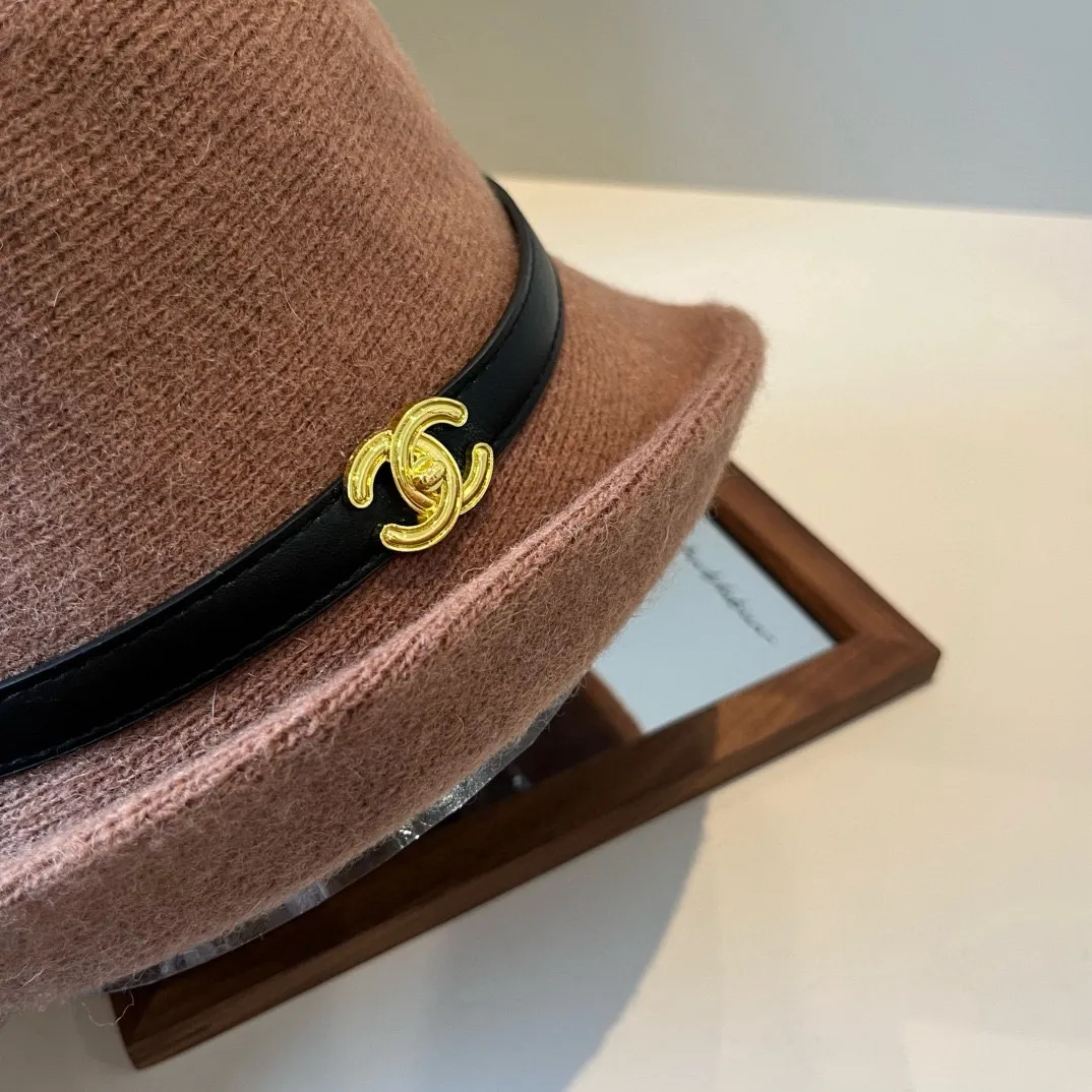 💰160¥ Chanel's new wool curled basin hat, irregular cut design, head circumference 57cm