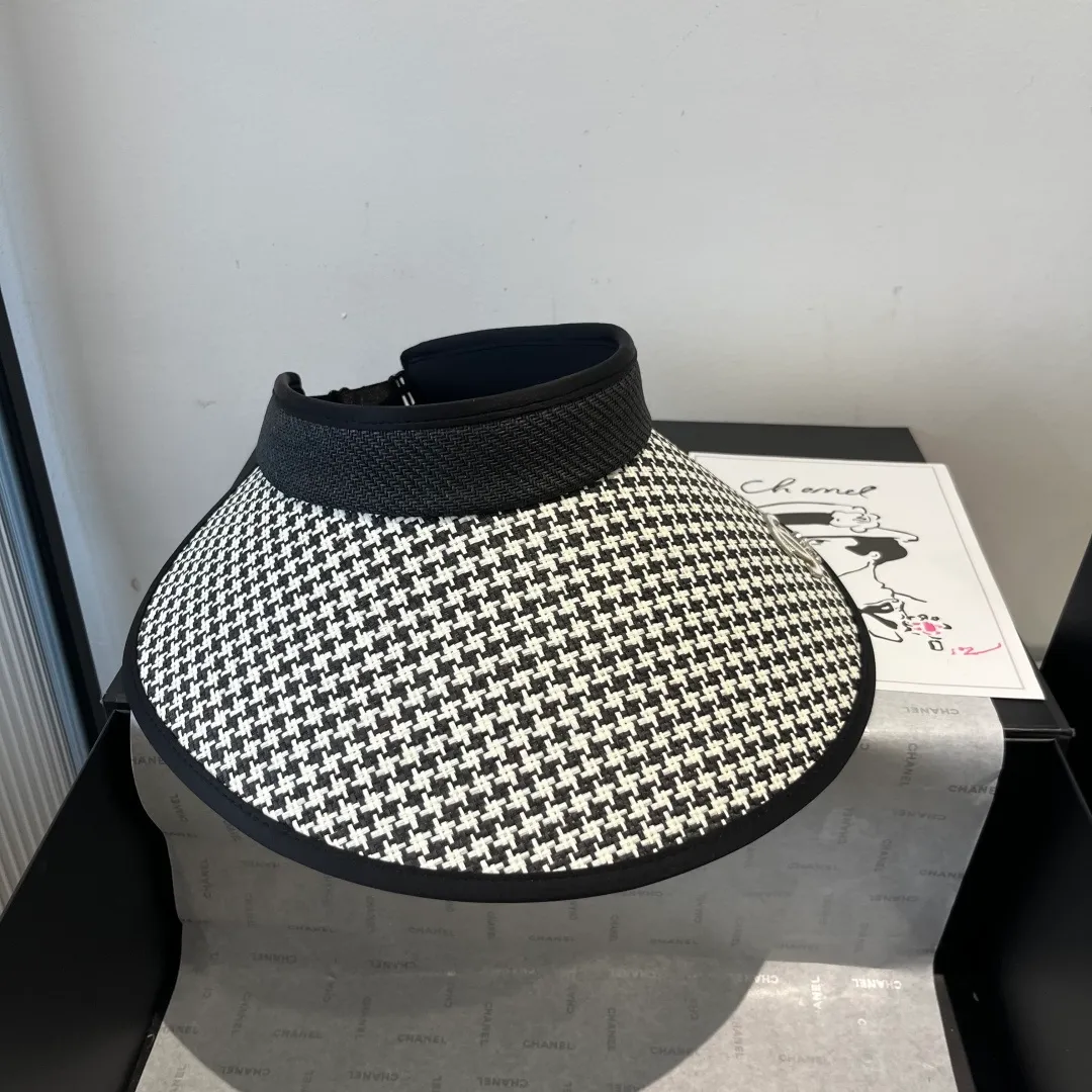 💰110¥ Chanel empty top sun hat