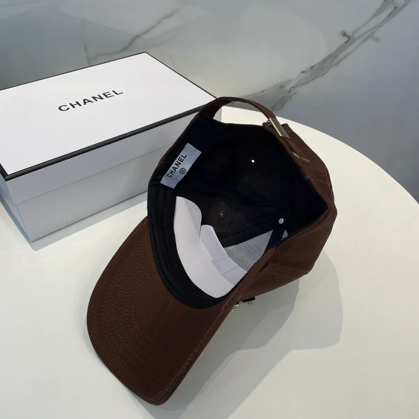 P50 CHANEL new high-end diamond hard-top baseball cap, Xiaoxiang logo is classic and simple, fashionable and casual design, popular new product