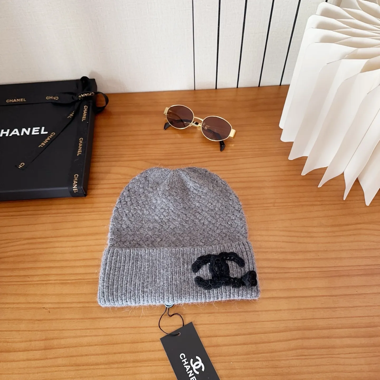 💰90 Chanel official website releases CHANEL small and popular knitted hat! Xiaohongshu’s new product is released, it’s so 🉑️, high-elastic fabric, classic colors, same style for men and women.