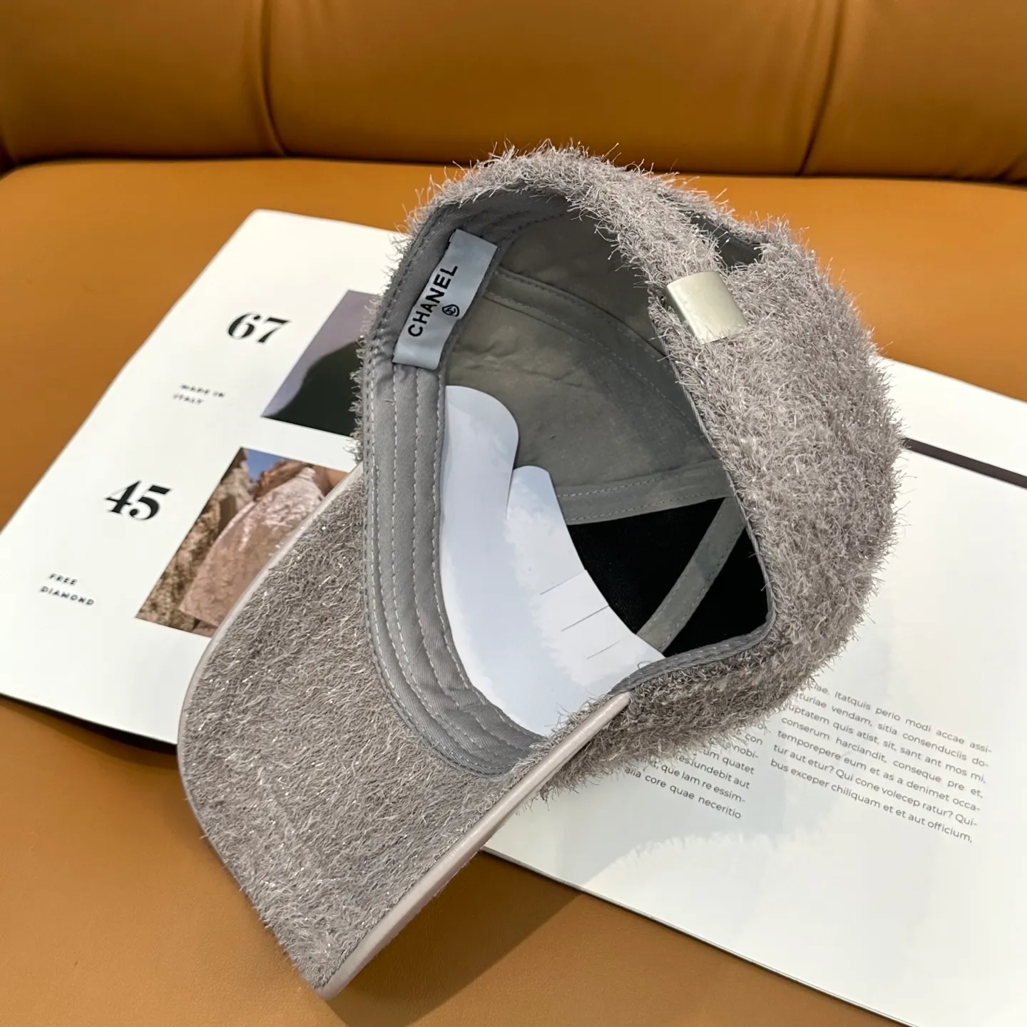 P60 CHANEL Chanel's new autumn and winter baseball cap, simple and elegant👈🏻👍casual and fashionable👩trendy and stylish👍Versatile style!