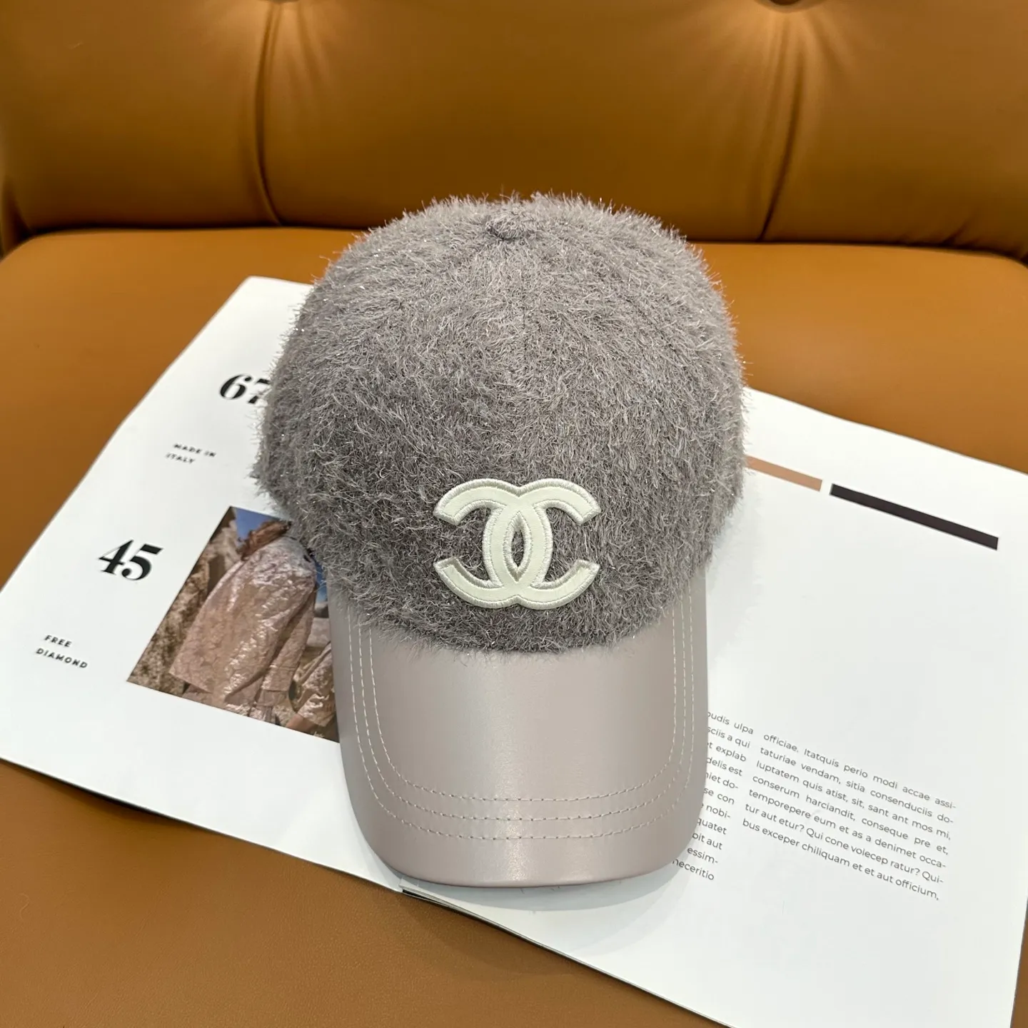 P60 CHANEL Chanel's new autumn and winter baseball cap, simple and elegant👈🏻👍casual and fashionable👩trendy and stylish👍Versatile style!