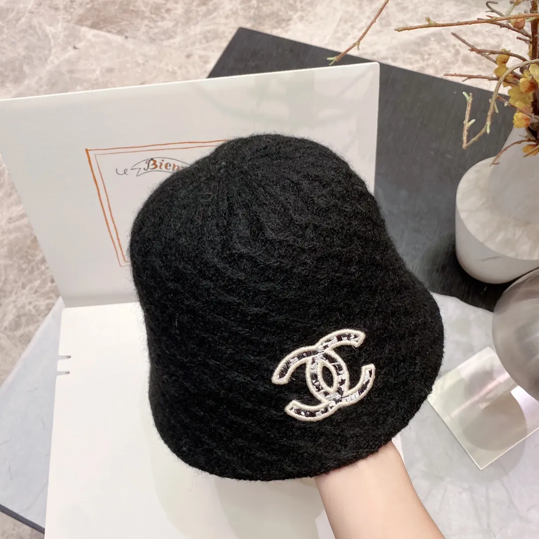 Special batch of 70 Chanel cloth hats, new autumn and winter fisherman hats, claw sun hat, head circumference 57cm