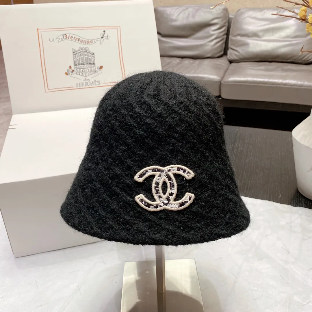 Special batch of 70 Chanel cloth hats, new autumn and winter fisherman hats, claw sun hat, head circumference 57cm