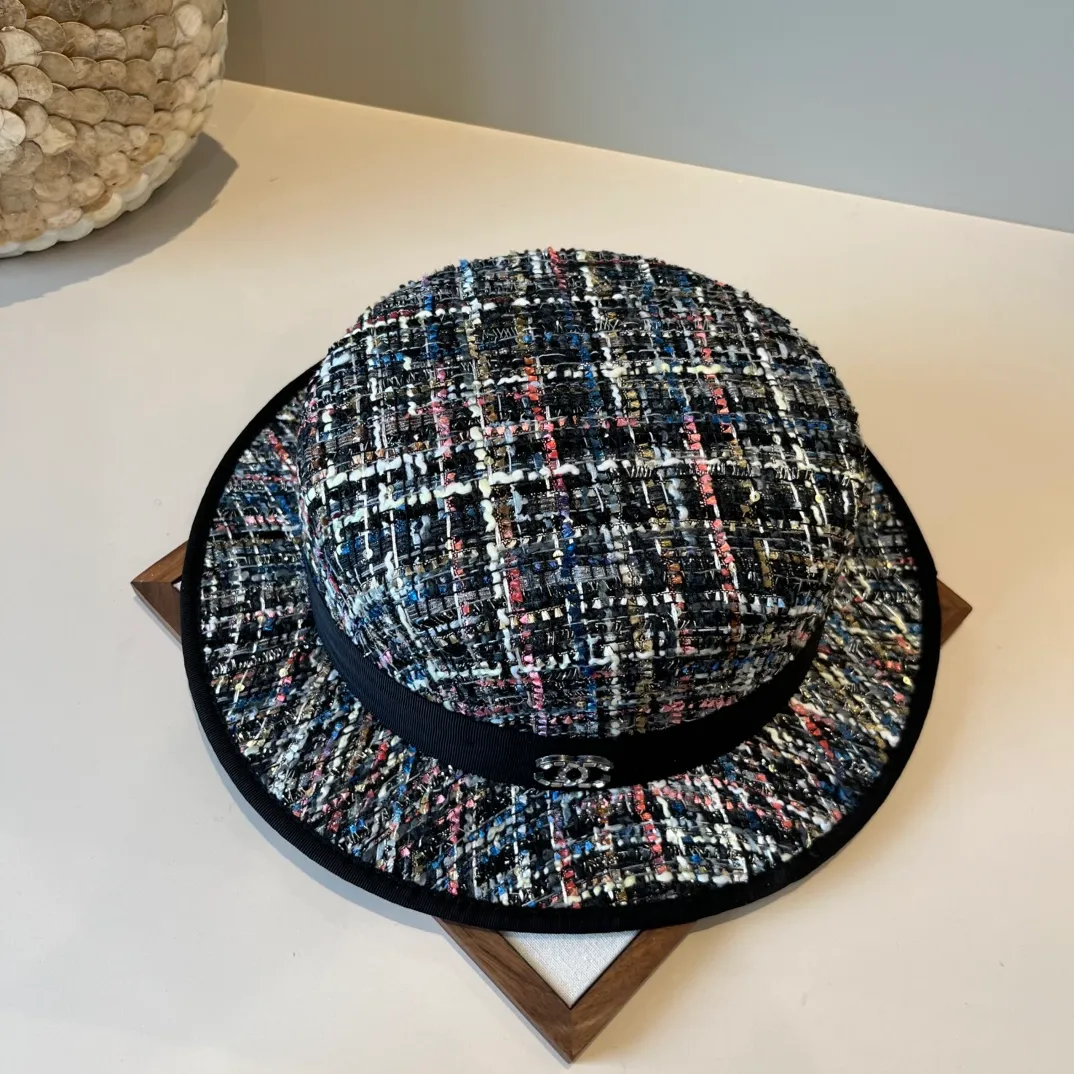 💰180¥ Chanel Chanel classic lady style flat top hat, head circumference 57cm