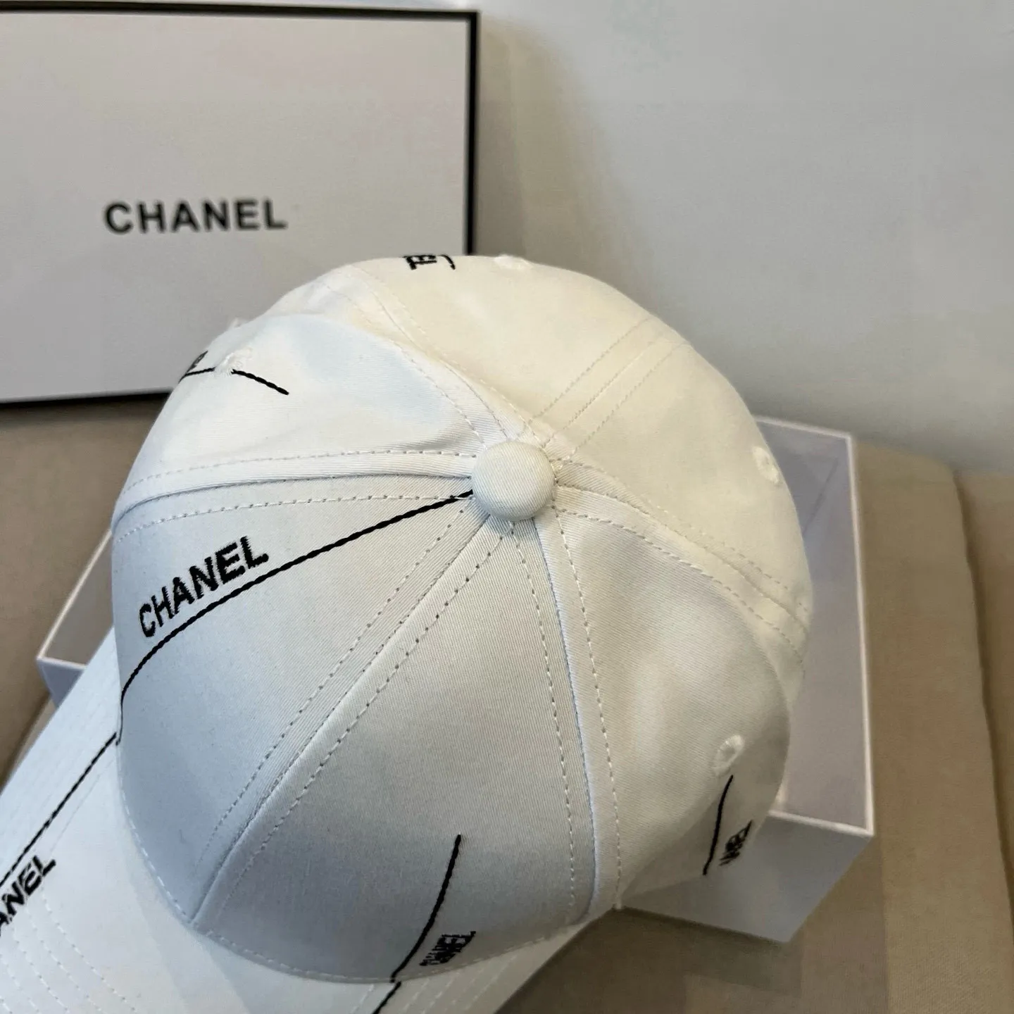 P60💰Chanel CHANEL new baseball cap, Xiaoxiang classic and simple, fashionable and casual design, popular new product