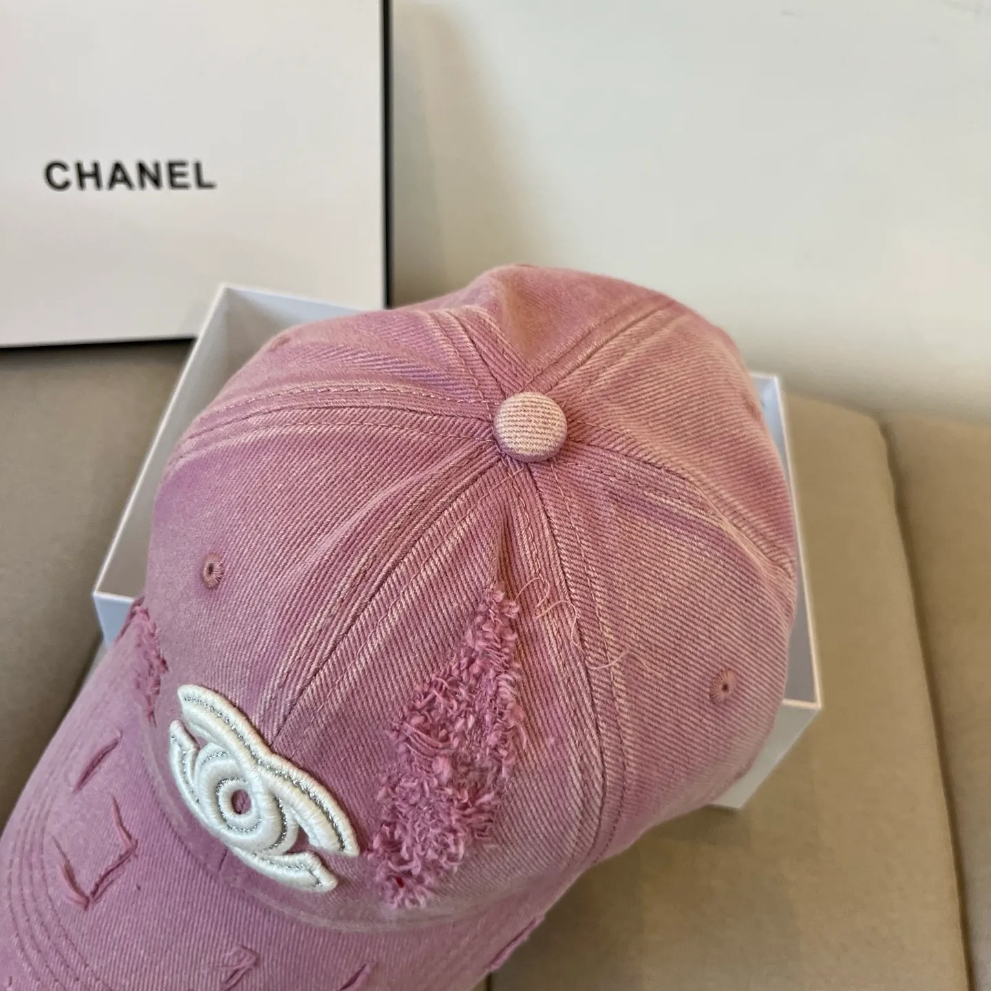 P56 CHANEL new baseball cap, Xiaoxiang classic and simple, fashionable and casual design, popular new product