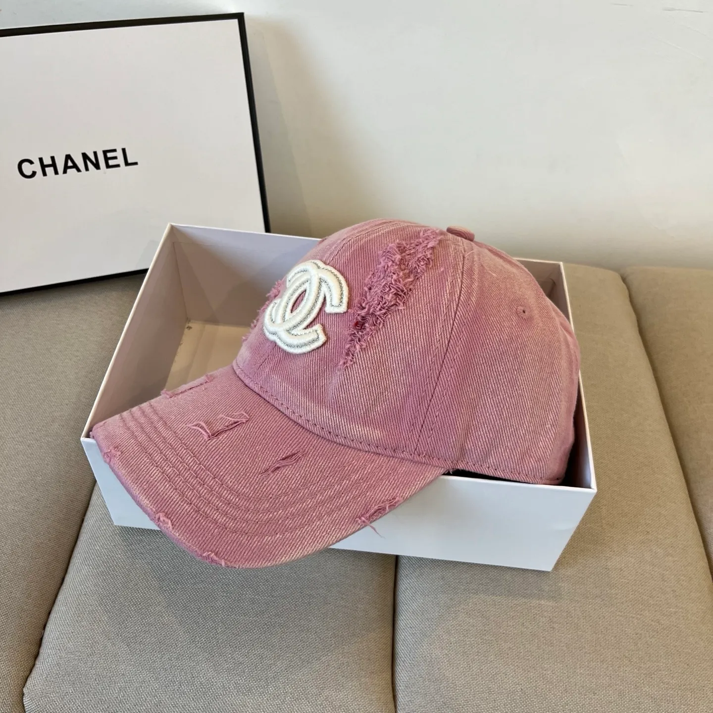 P56 CHANEL new baseball cap, Xiaoxiang classic and simple, fashionable and casual design, popular new product