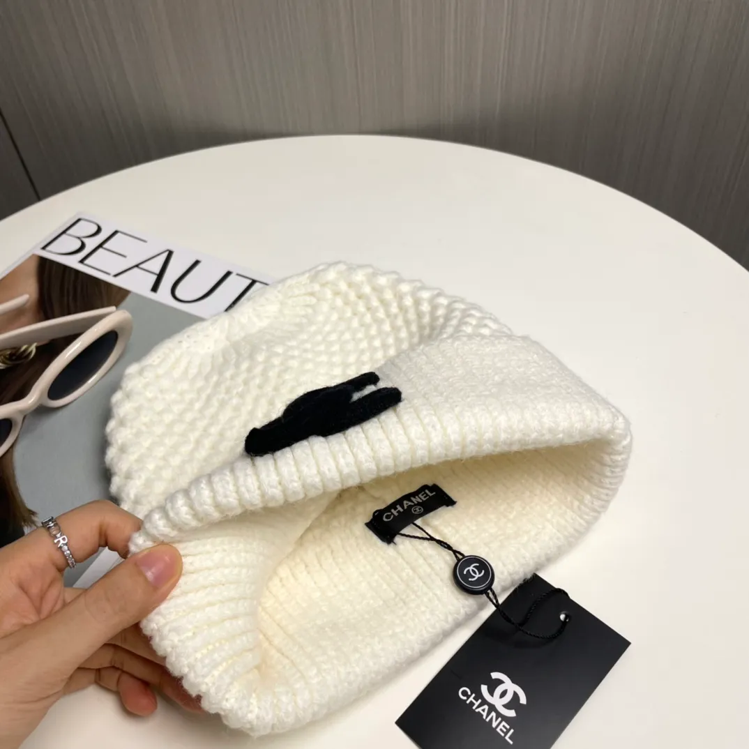 P70 [Chanel CHANEL] official website classic model, 70% wool, 30% rabbit fur knitted hat! Xiaohongshu, recommended by major internet celebrities! Thicker and warmer, fashionable and popular🌸First-class texture, the best brand for keeping warm in autumn and winter, order now, limited quantity available